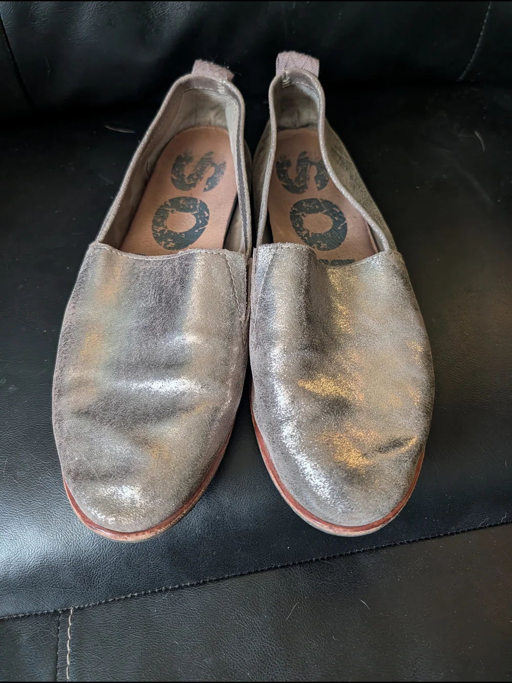 Sorel Ella Slip On Leather Flats Women’s Sz 10 Shoes Gold Shimmer Glitter